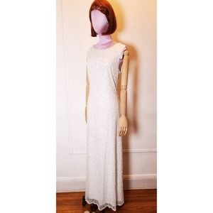 Minimalist sequined long sheat bridal dress